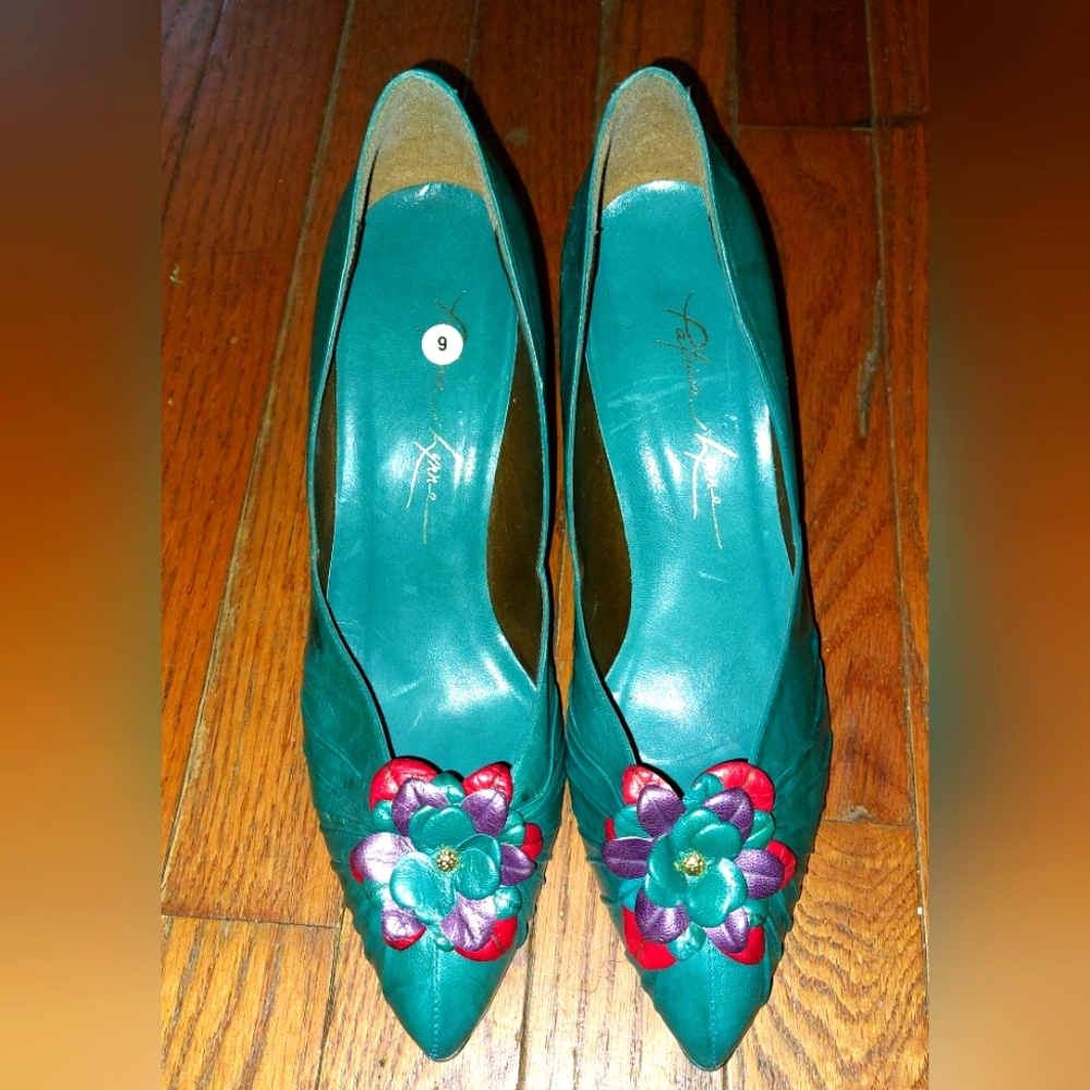 Patricia Lynne 9M Women's Vintage Leather Pumps
